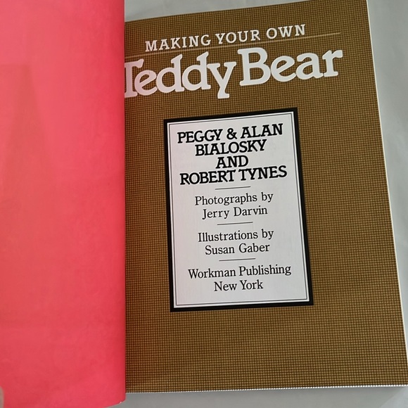 NWT Making Your Own Teddy Bear BOOK 1982 Bialosky Tynes Vintage Patterns Clothes - Picture 4 of 17
